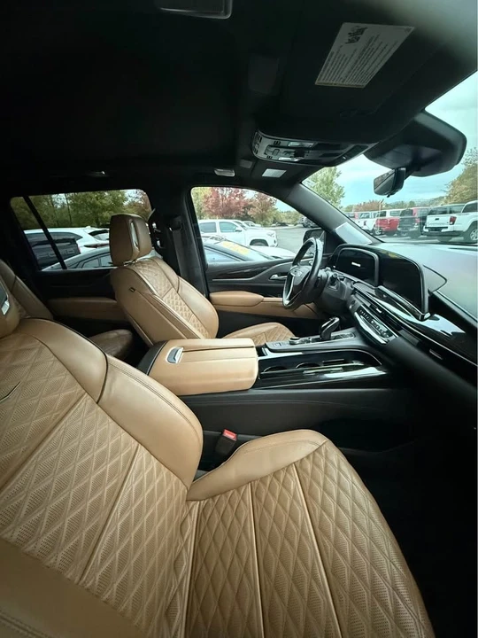 2022 Cadillac Escalade 5th Gen - Image 5 of 6