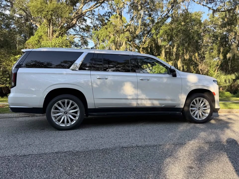 2022 Cadillac Escalade 5th Gen - Image 7 of 10