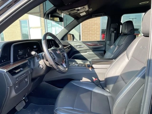2022 Cadillac Escalade 5th Gen - Image 17 of 20