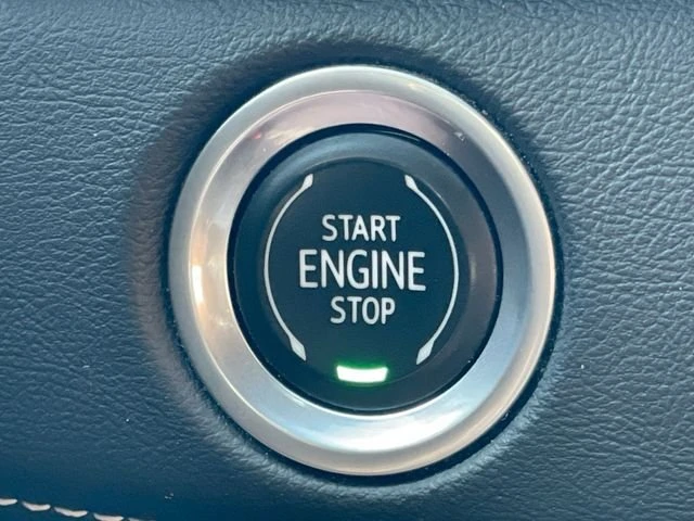 2022 Cadillac Escalade 5th Gen - Image 15 of 20
