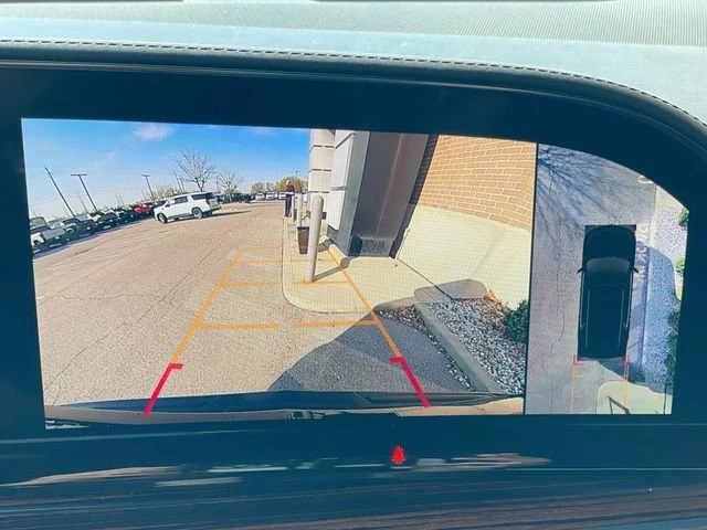 2022 Cadillac Escalade 5th Gen - Image 13 of 20