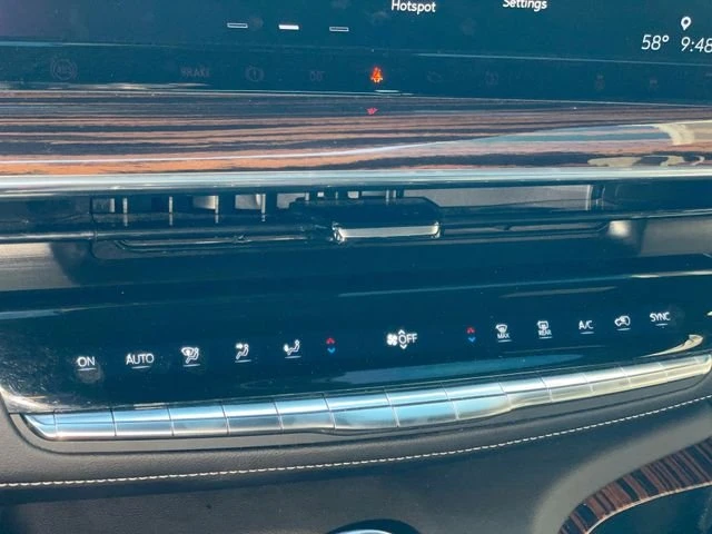 2022 Cadillac Escalade 5th Gen - Image 16 of 20