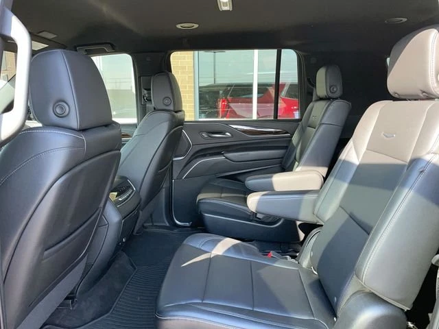 2022 Cadillac Escalade 5th Gen - Image 19 of 20
