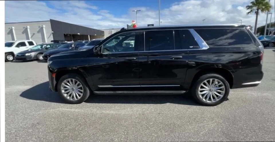 2022 Cadillac Escalade 5th Gen - Image 3 of 14