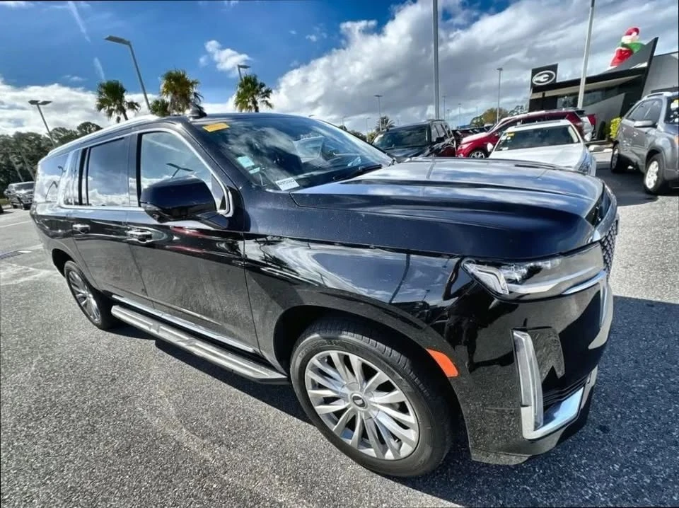 2022 Cadillac Escalade 5th Gen - Image 8 of 14