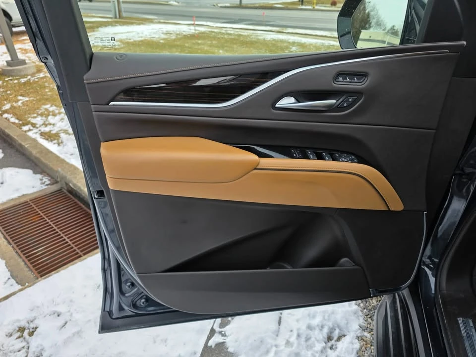 2022 Cadillac Escalade 5th Gen - Image 4 of 12