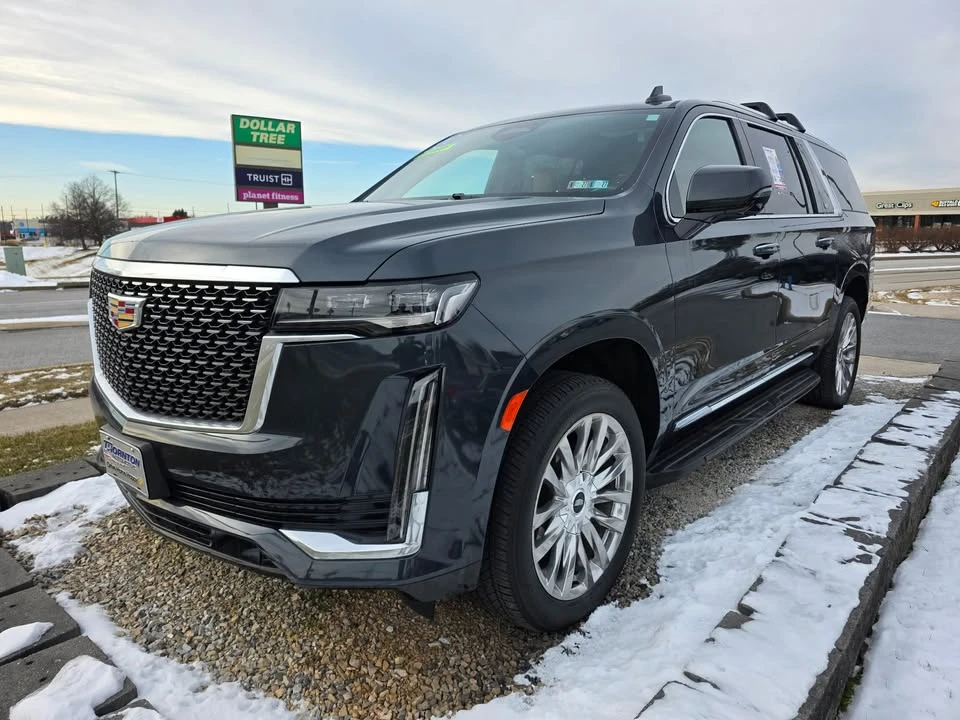 2022 Cadillac Escalade 5th Gen - Image 2 of 12