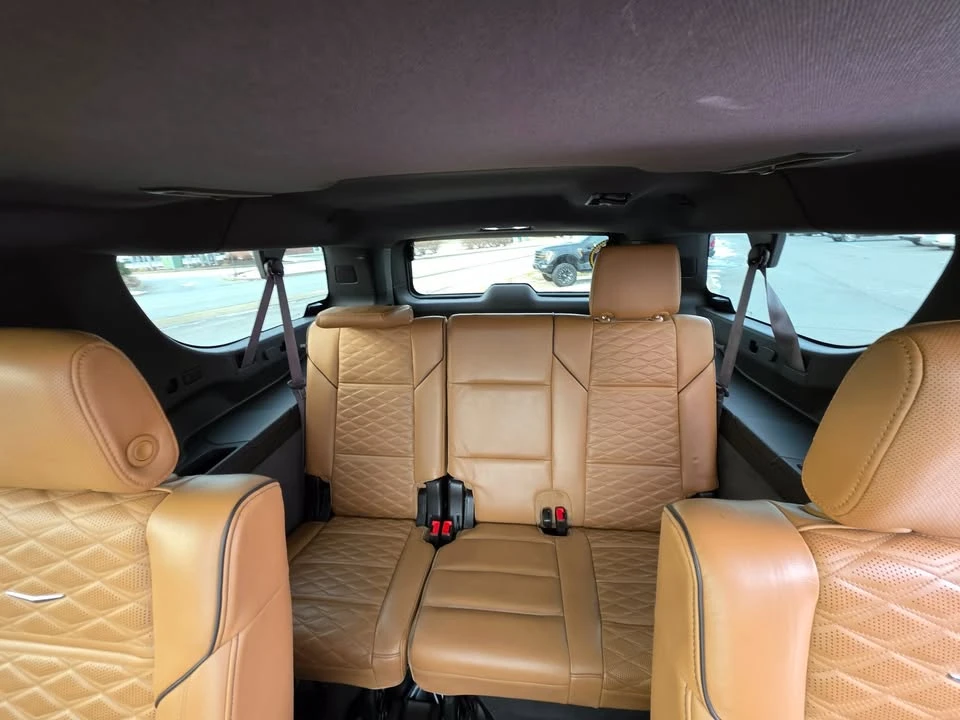 2022 Cadillac Escalade 5th Gen - Image 11 of 12