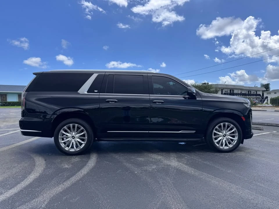 2022 Cadillac Escalade 5th Gen - Image 4 of 13