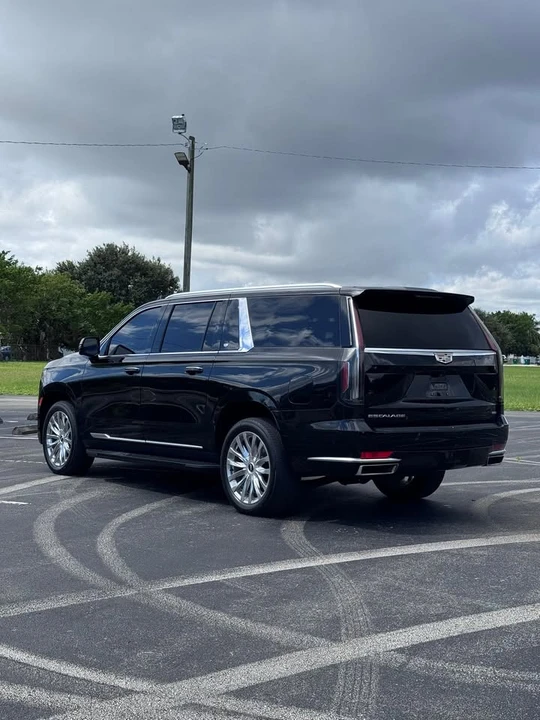 2022 Cadillac Escalade 5th Gen - Image 7 of 13