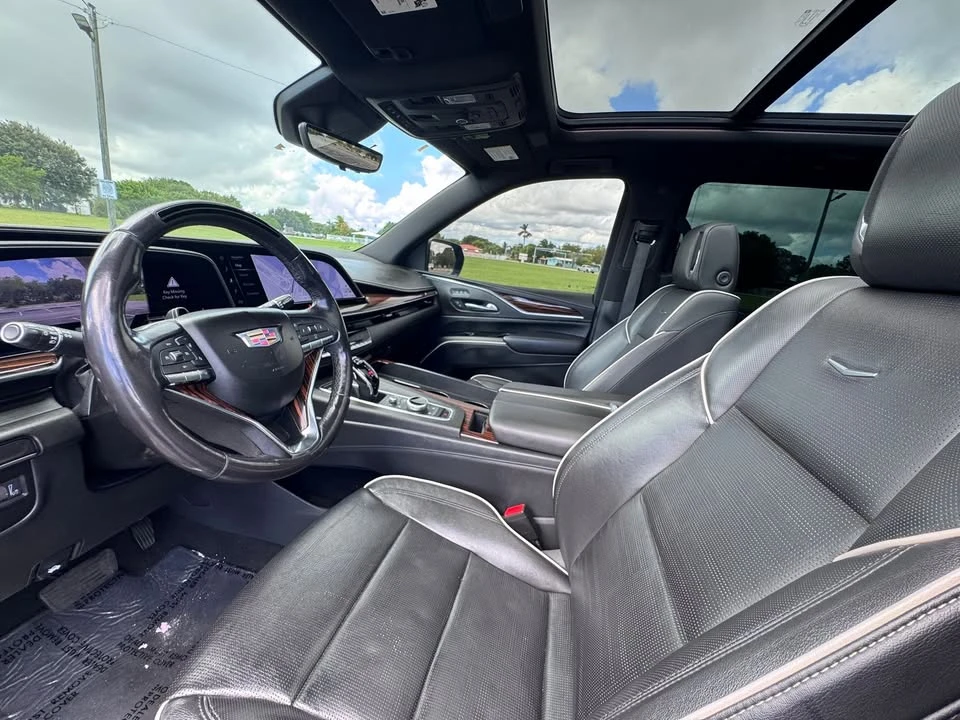 2022 Cadillac Escalade 5th Gen - Image 9 of 13