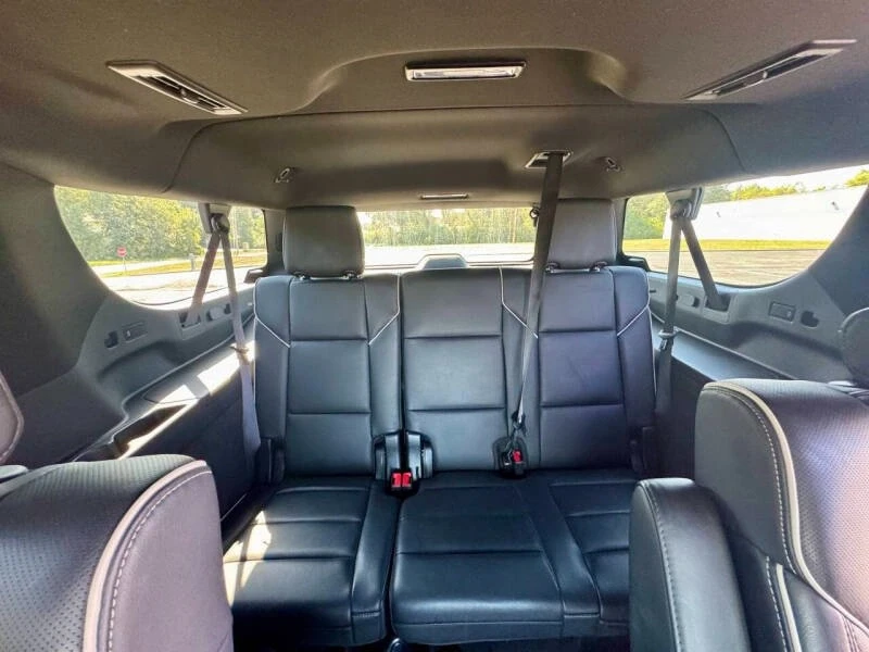 2022 Cadillac Escalade 5th Gen - Image 11 of 12