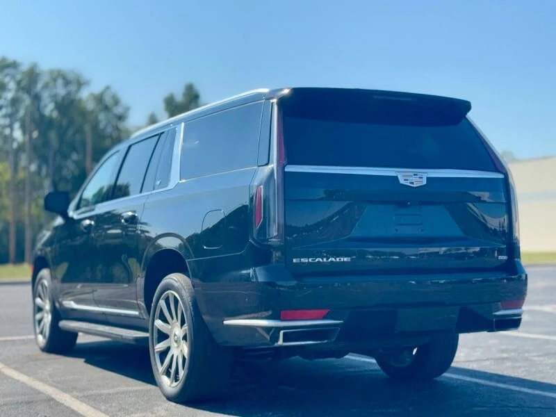 2022 Cadillac Escalade 5th Gen - Image 4 of 12