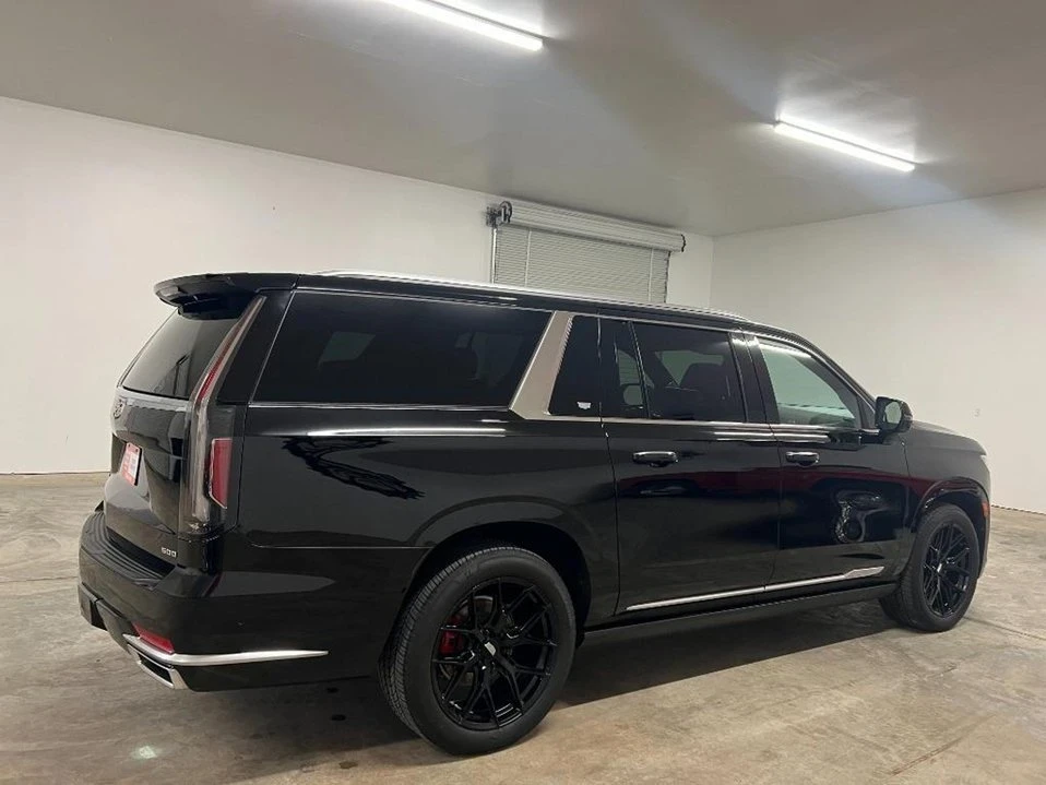 2022 Cadillac Escalade 5th Gen - Image 13 of 20