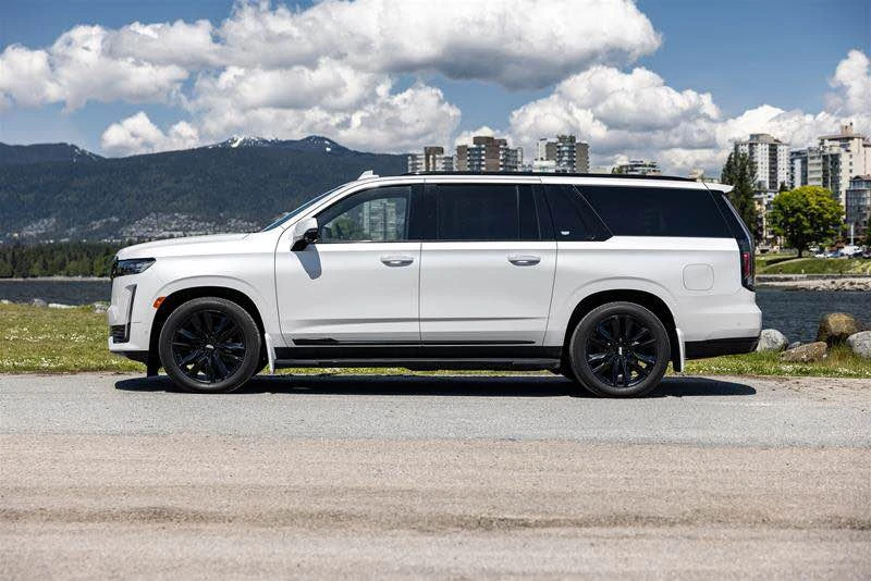 2022 Cadillac Escalade 5th Gen - Image 3 of 13