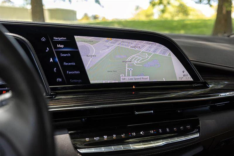 2022 Cadillac Escalade 5th Gen - Image 12 of 13