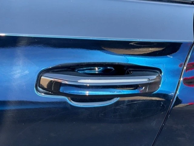 2022 Cadillac Escalade 5th Gen - Image 8 of 10