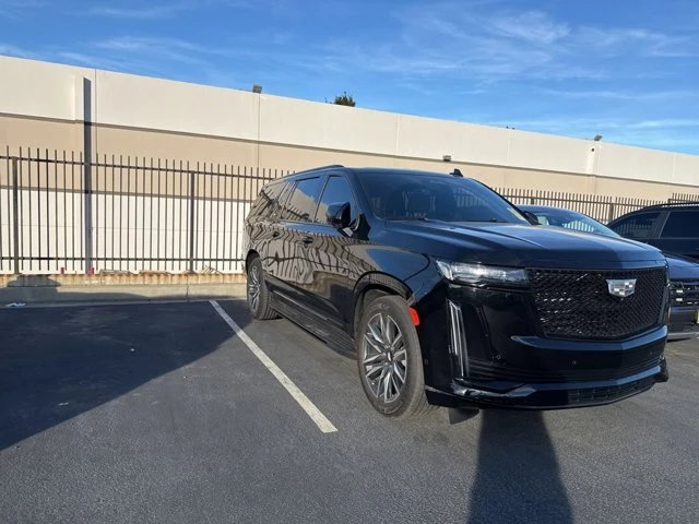 2022 Cadillac Escalade 5th Gen - Image 2 of 3