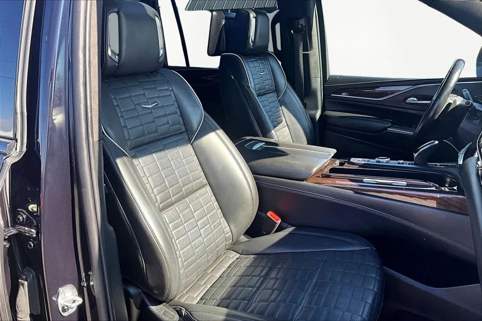 2022 Cadillac Escalade 5th Gen - Image 7 of 19