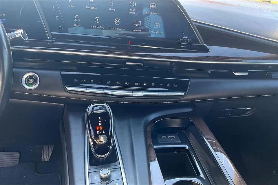 2022 Cadillac Escalade 5th Gen - Image 19 of 19