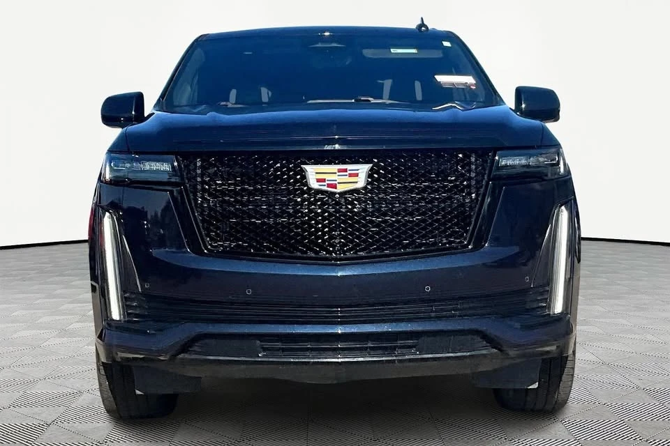 2022 Cadillac Escalade 5th Gen - Image 3 of 19