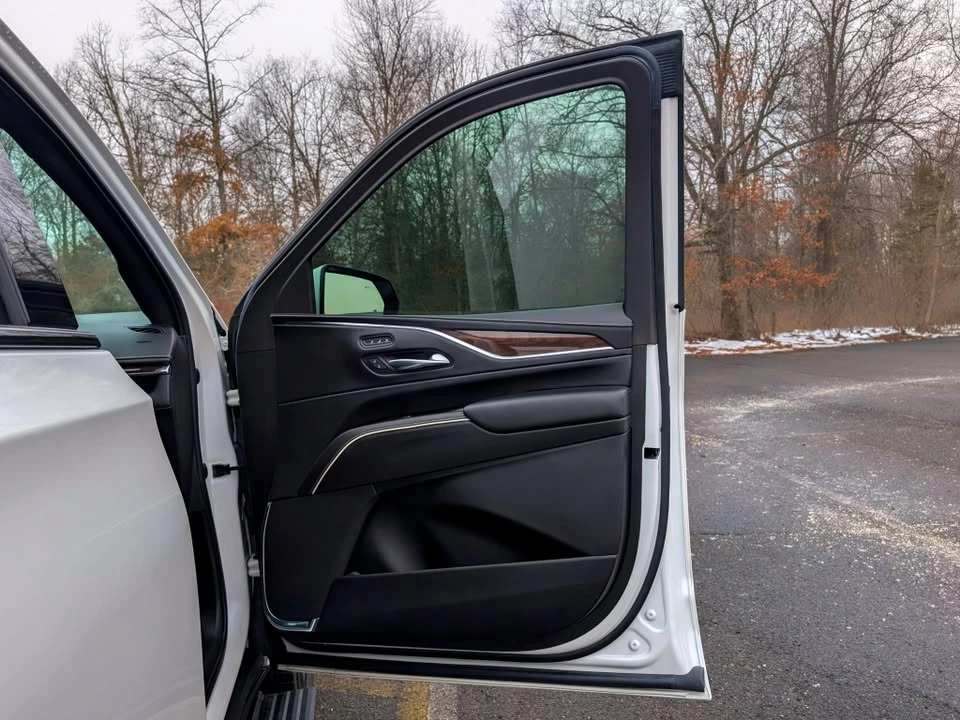 2022 Cadillac Escalade 5th Gen - Image 13 of 20