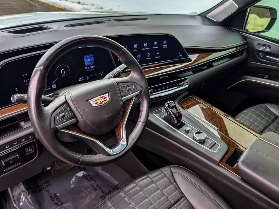 2022 Cadillac Escalade 5th Gen - Image 18 of 20