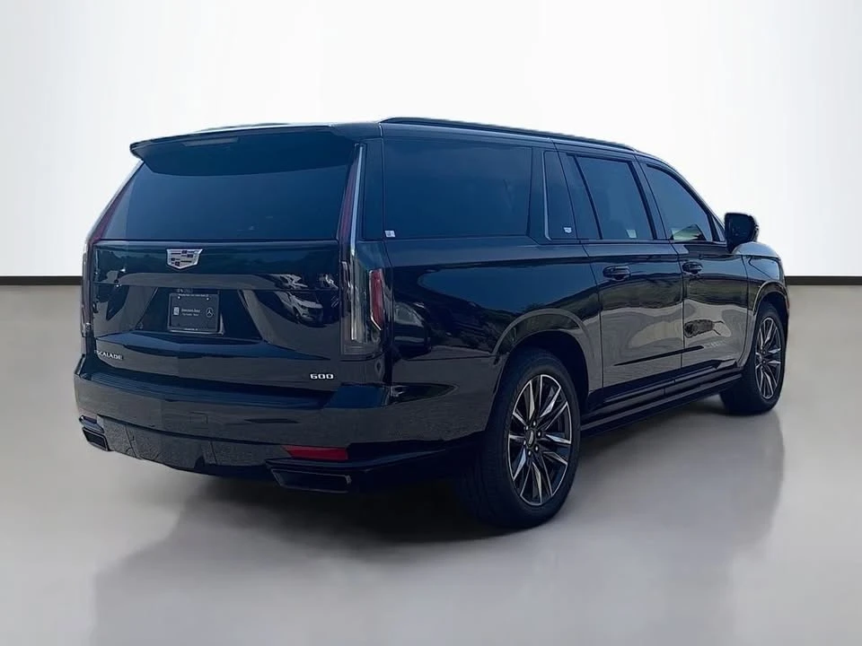 2022 Cadillac Escalade 5th Gen - Image 2 of 13