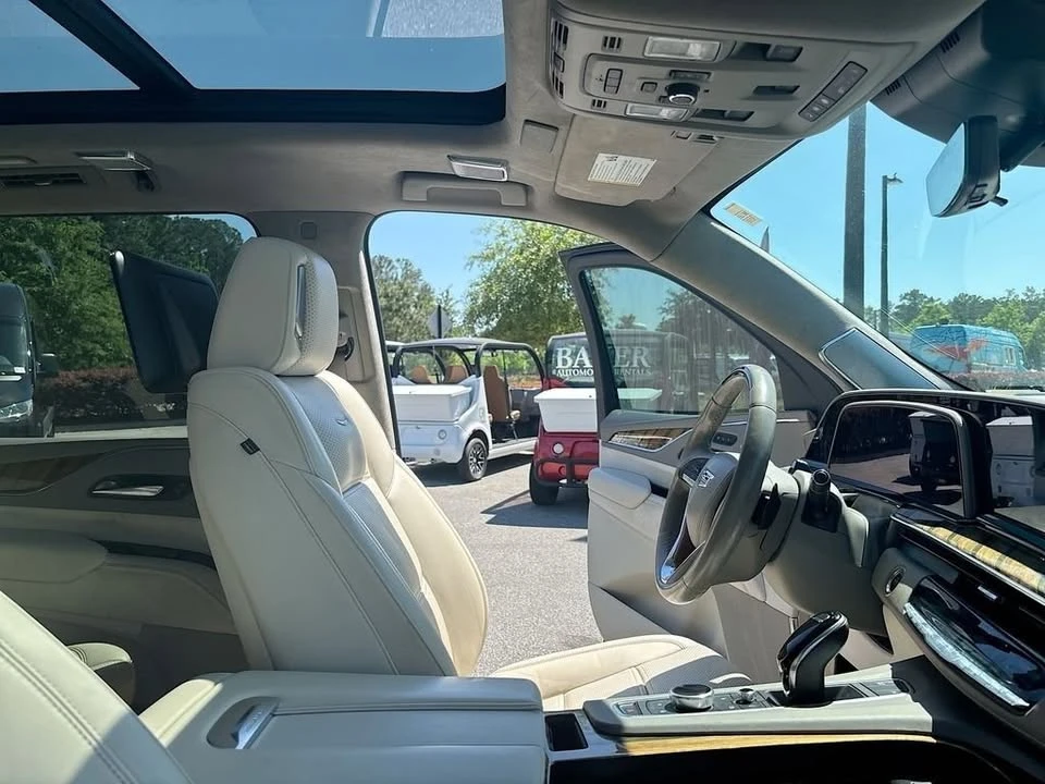 2022 Cadillac Escalade 5th Gen - Image 11 of 13