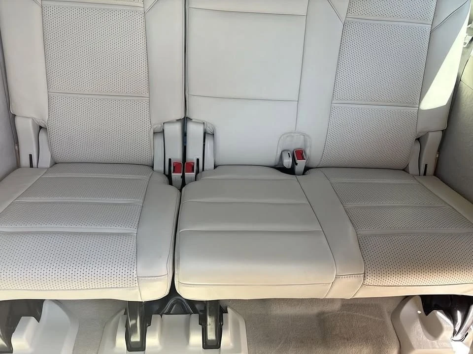 2022 Cadillac Escalade 5th Gen - Image 9 of 13