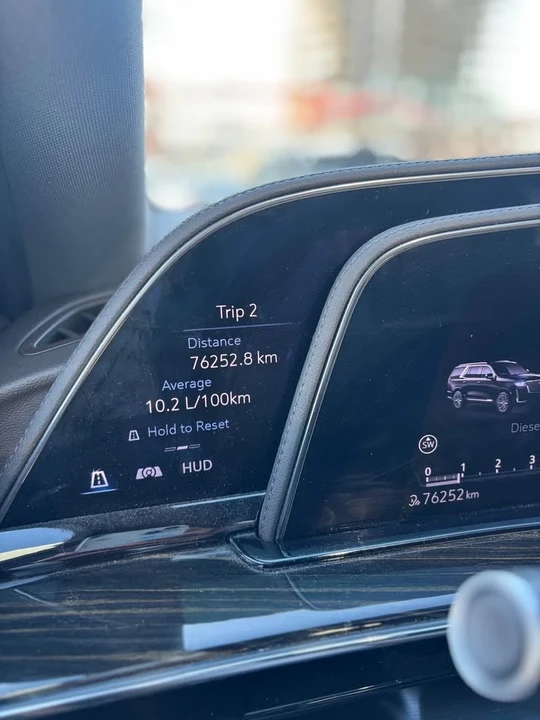 2022 Cadillac Escalade 5th Gen - Image 11 of 17