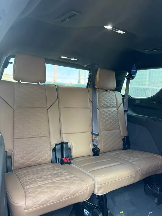 2022 Cadillac Escalade 5th Gen - Image 17 of 17