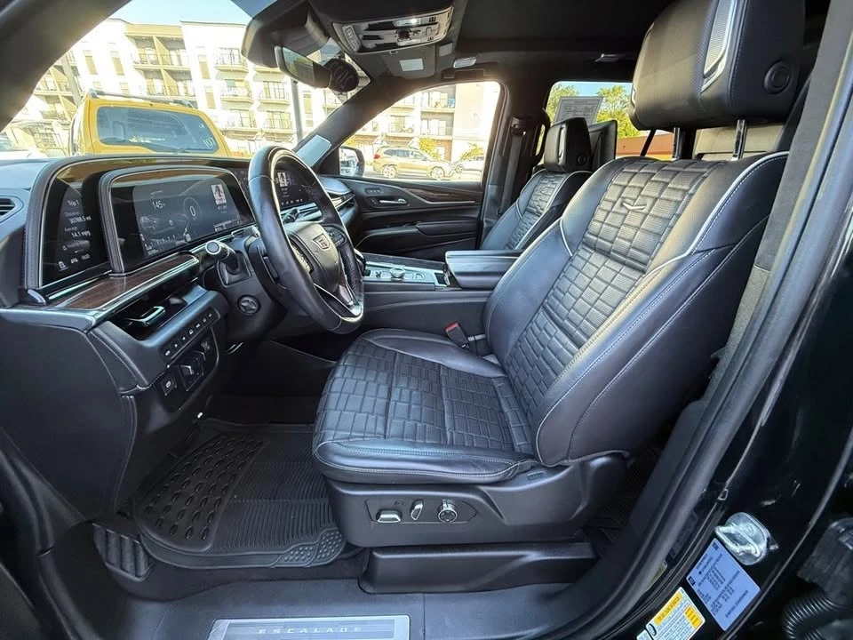2022 Cadillac Escalade 5th Gen - Image 3 of 17