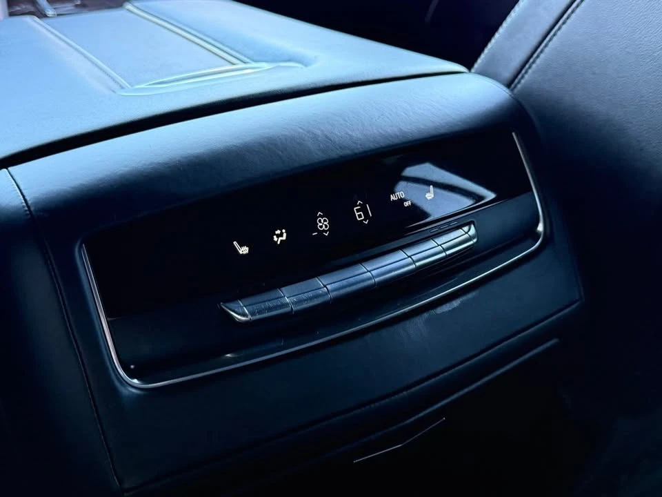 2022 Cadillac Escalade 5th Gen - Image 5 of 17