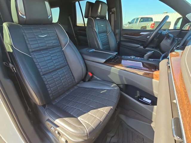 2022 Cadillac Escalade 5th Gen - Image 10 of 20