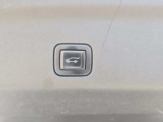 2022 Cadillac Escalade 5th Gen - Image 14 of 20