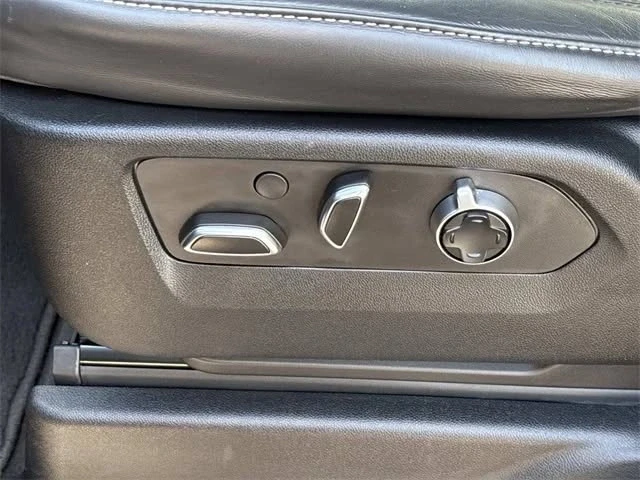 2022 Cadillac Escalade 5th Gen - Image 4 of 7