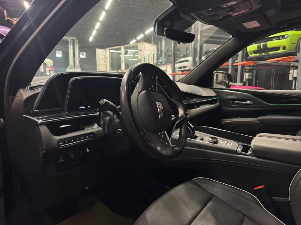 2022 Cadillac Escalade 5th Gen - Image 4 of 5