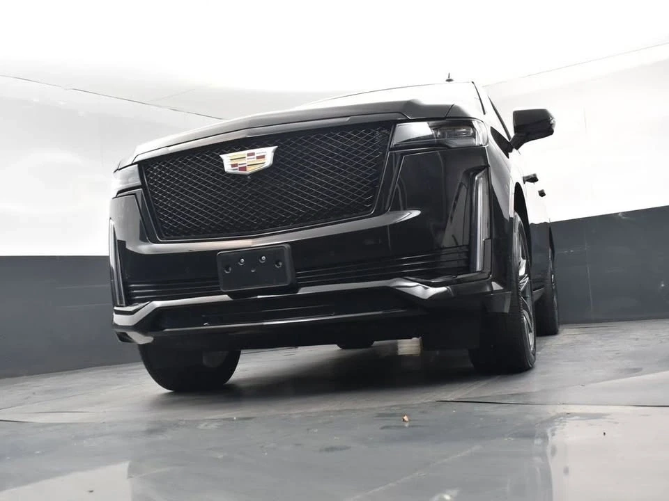 2022 Cadillac Escalade 5th Gen - Image 17 of 17