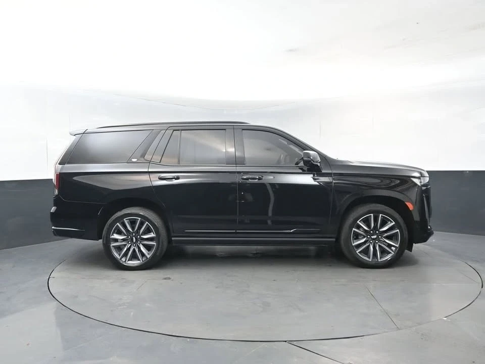 2022 Cadillac Escalade 5th Gen - Image 4 of 17