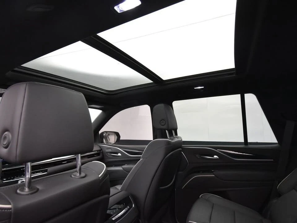 2022 Cadillac Escalade 5th Gen - Image 11 of 17