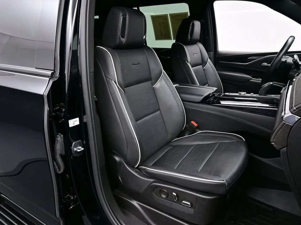 2022 Cadillac Escalade 5th Gen - Image 5 of 7