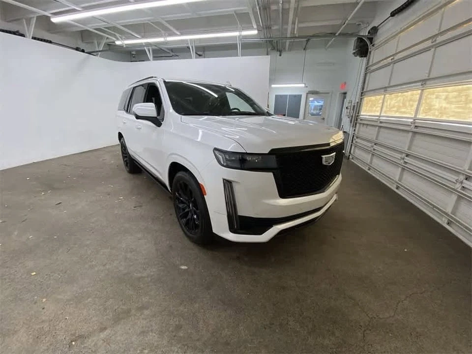 2022 Cadillac Escalade 5th Gen - Image 8 of 20