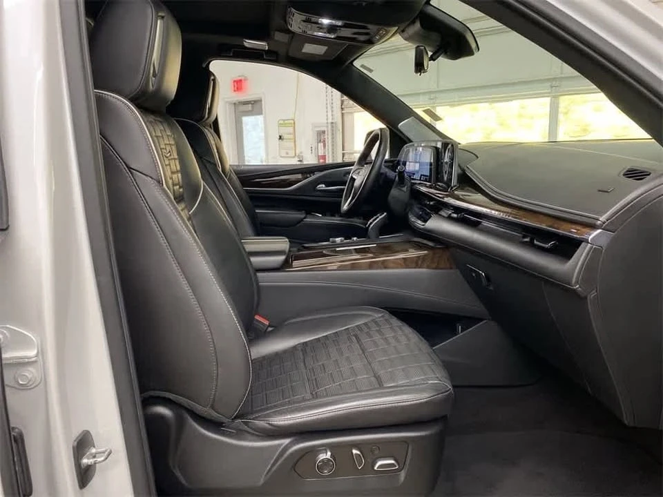 2022 Cadillac Escalade 5th Gen - Image 20 of 20