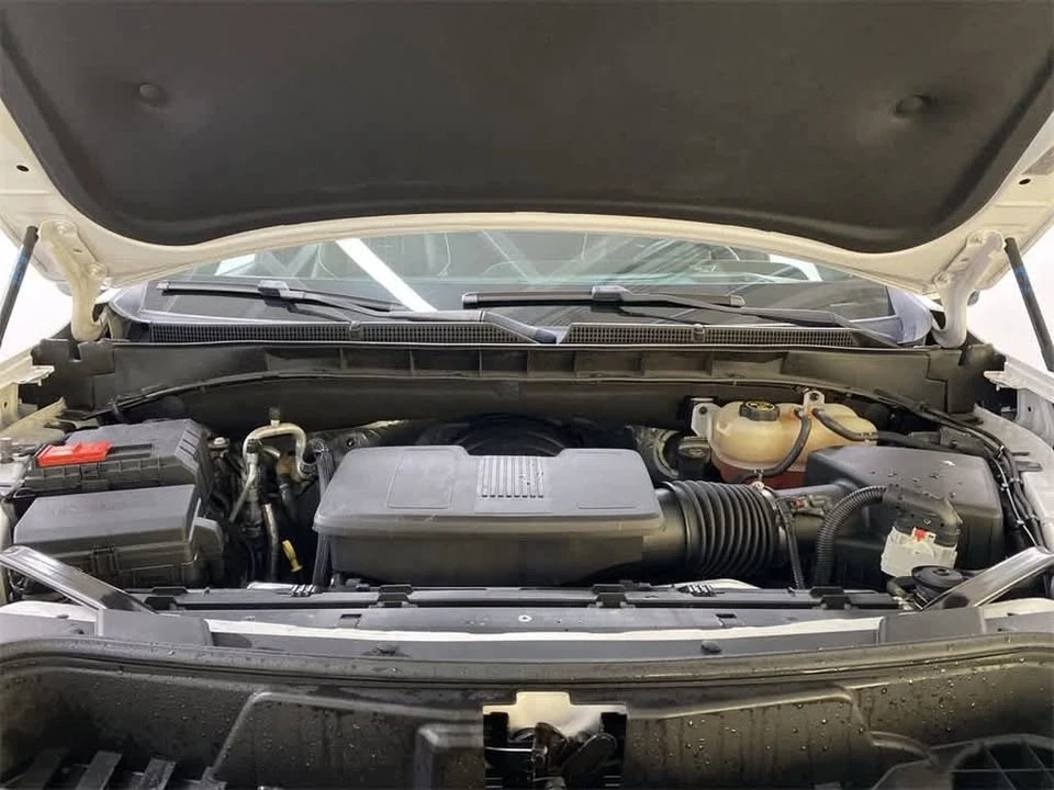 2022 Cadillac Escalade 5th Gen - Image 13 of 20