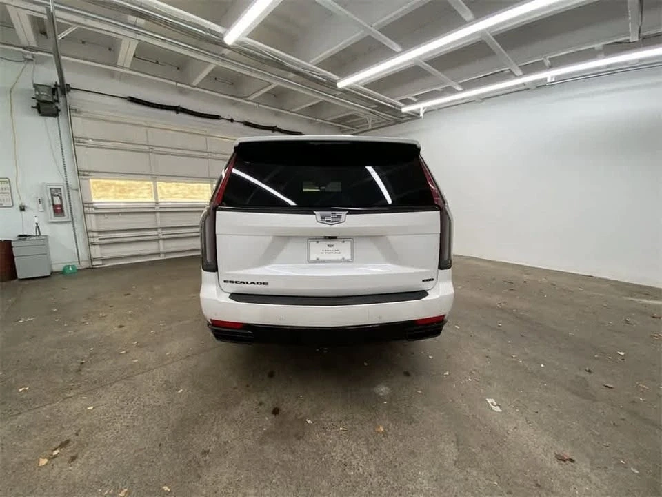 2022 Cadillac Escalade 5th Gen - Image 5 of 20