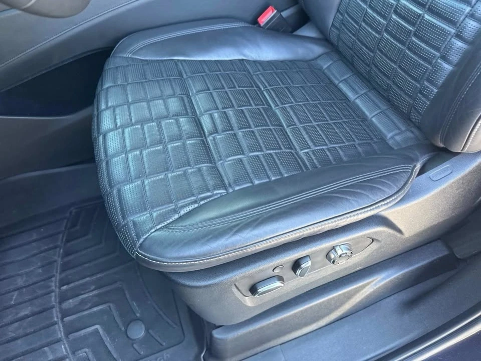 2022 Cadillac Escalade 5th Gen - Image 13 of 20