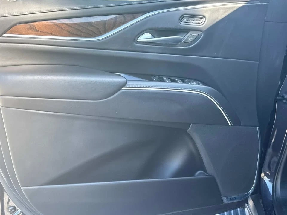 2022 Cadillac Escalade 5th Gen - Image 11 of 20