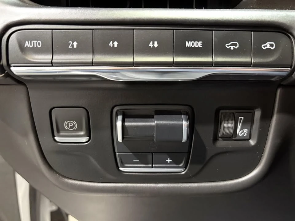 2022 Cadillac Escalade 5th Gen - Image 15 of 20