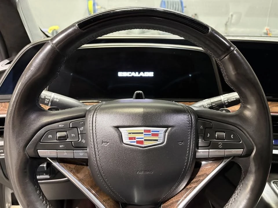 2022 Cadillac Escalade 5th Gen - Image 17 of 20